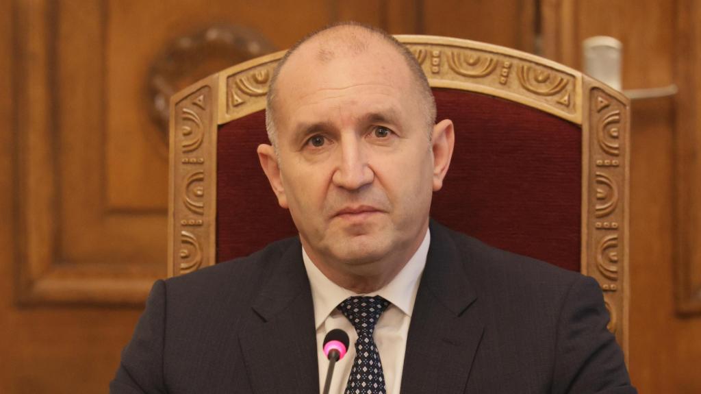 Радев: Гюров е правилен избор! Гласувайте, за да приключим грабежа!