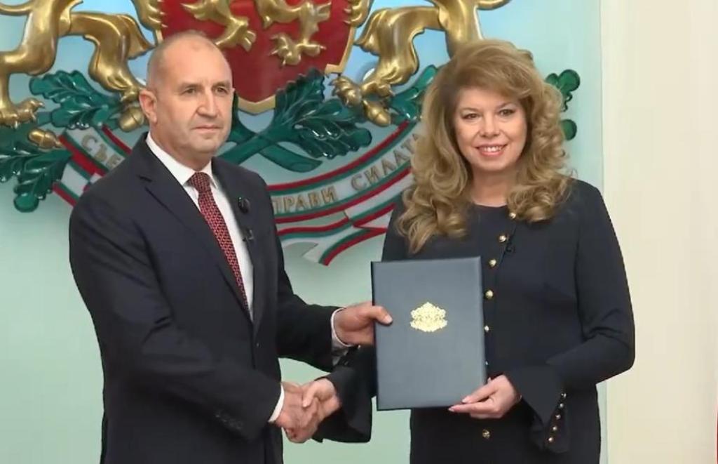 Румен Радев представи своя кабинет на Илияна Йотова