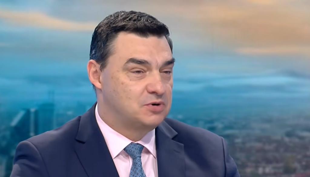 Владо Николов не смята, че сградите в Баба Алино трябва да се събарят